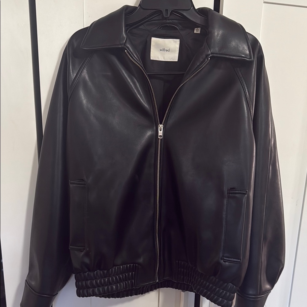 Aritzia Wilfred Oversized Black Leather Jacket / Bomber